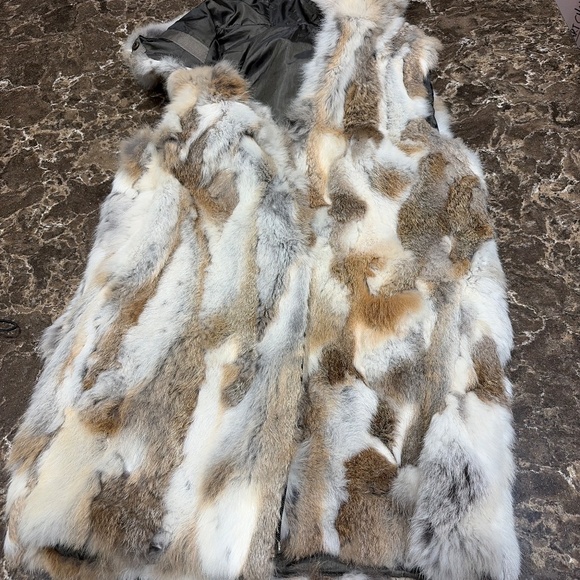 Fur vest - Picture 5 of 7